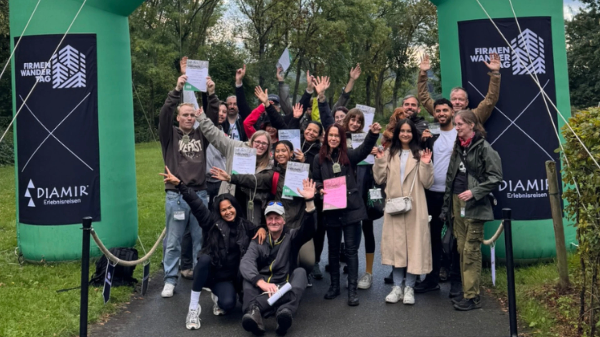Firmenwandertag Triple S – Team in Bewegung Triple S Firmenwandertag mit Kollegialität und Bewegung