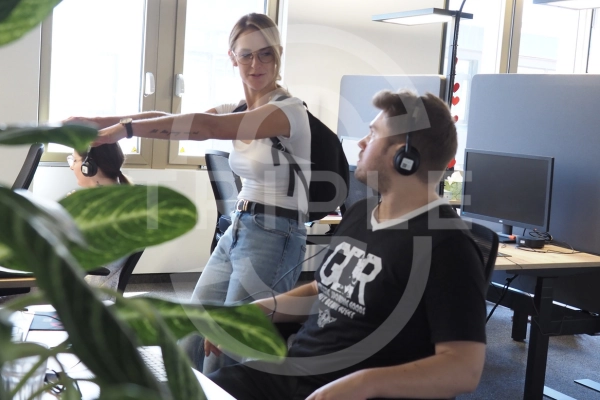 Ergonomisch an die Arbeit- Beratungstag der KKH zu Ergonomie